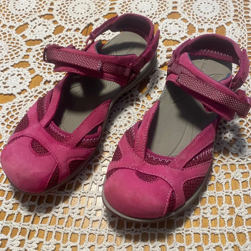 Merrell Azura Wrap Hiking Sandals Womens 7 Raspberry Pink Excellent